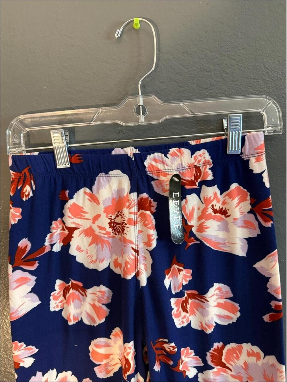 Eevee Women's Blue Floral Ankle Leggings with Tags - Picture 3 of 6
